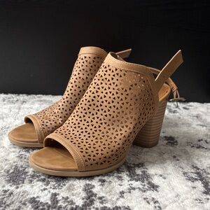 Stylish Tan Women's Heeled Sandals